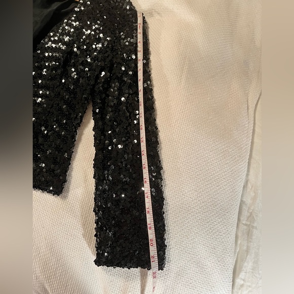 Anna Christine silk lined sequined evening jacket - Picture 6 of 12